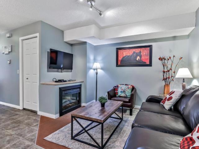 New! Cozy Rocky Mountain Chalet Managed By Little Sister Getaways Canmore Eksteriør bilde